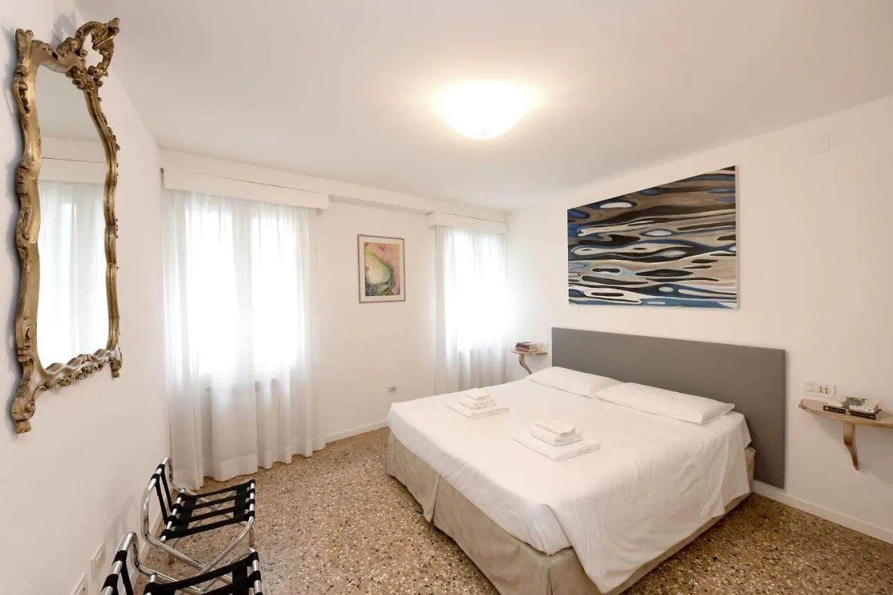 Casa Ai Greci - Central Apt In Castello Venice Italy
